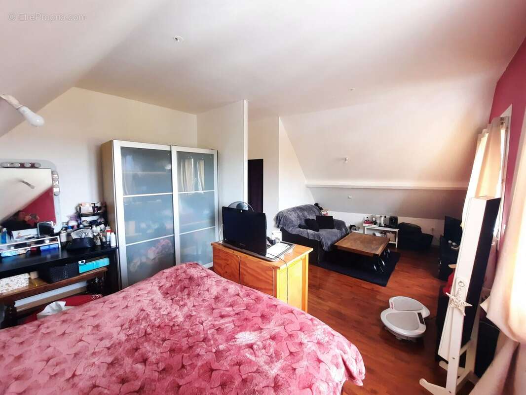 Chambres 3 et 4 - Maison à GOUSSAINVILLE