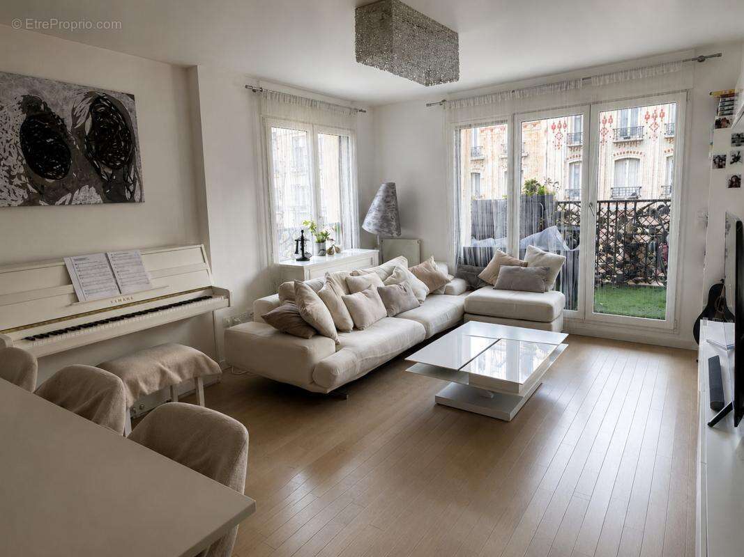 Appartement à LEVALLOIS-PERRET