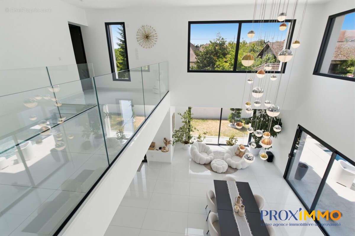 Maison 158 m² à Voiron  - photo 8
