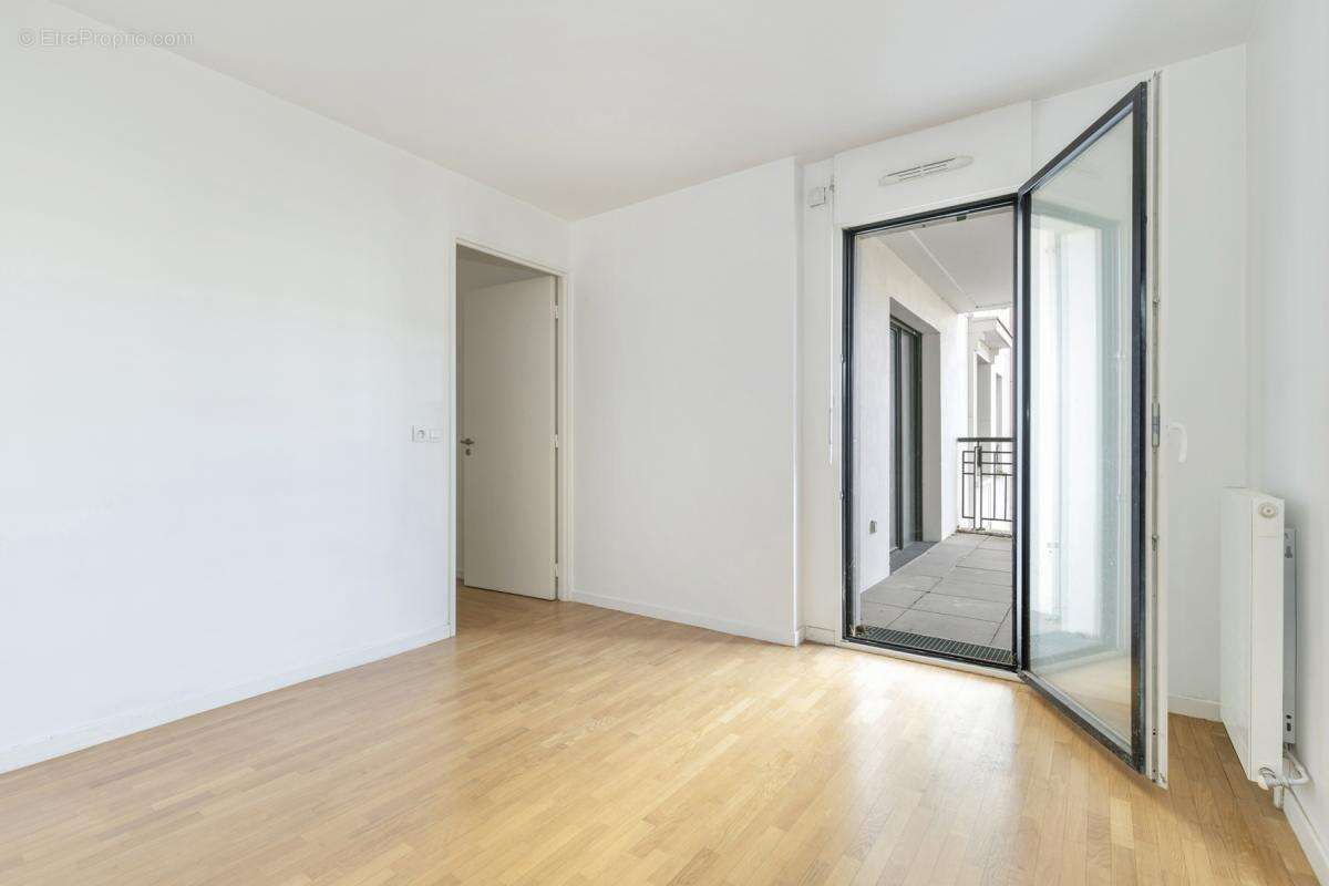 Appartement à SURESNES