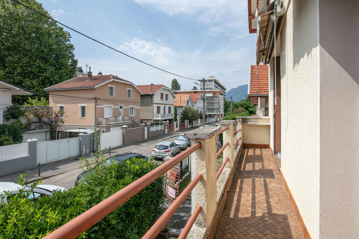 Grenoble - opportunité rare - ensemble immobilier de 4 logements avec garages & dépendances - revenus annuels - photo 11