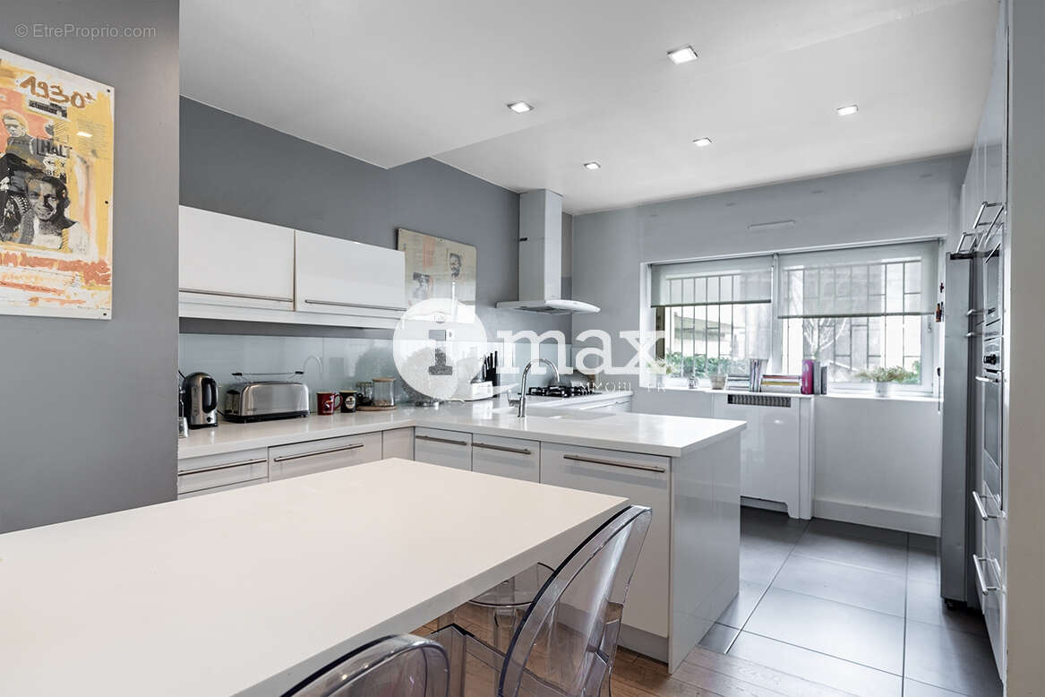 Appartement à LEVALLOIS-PERRET