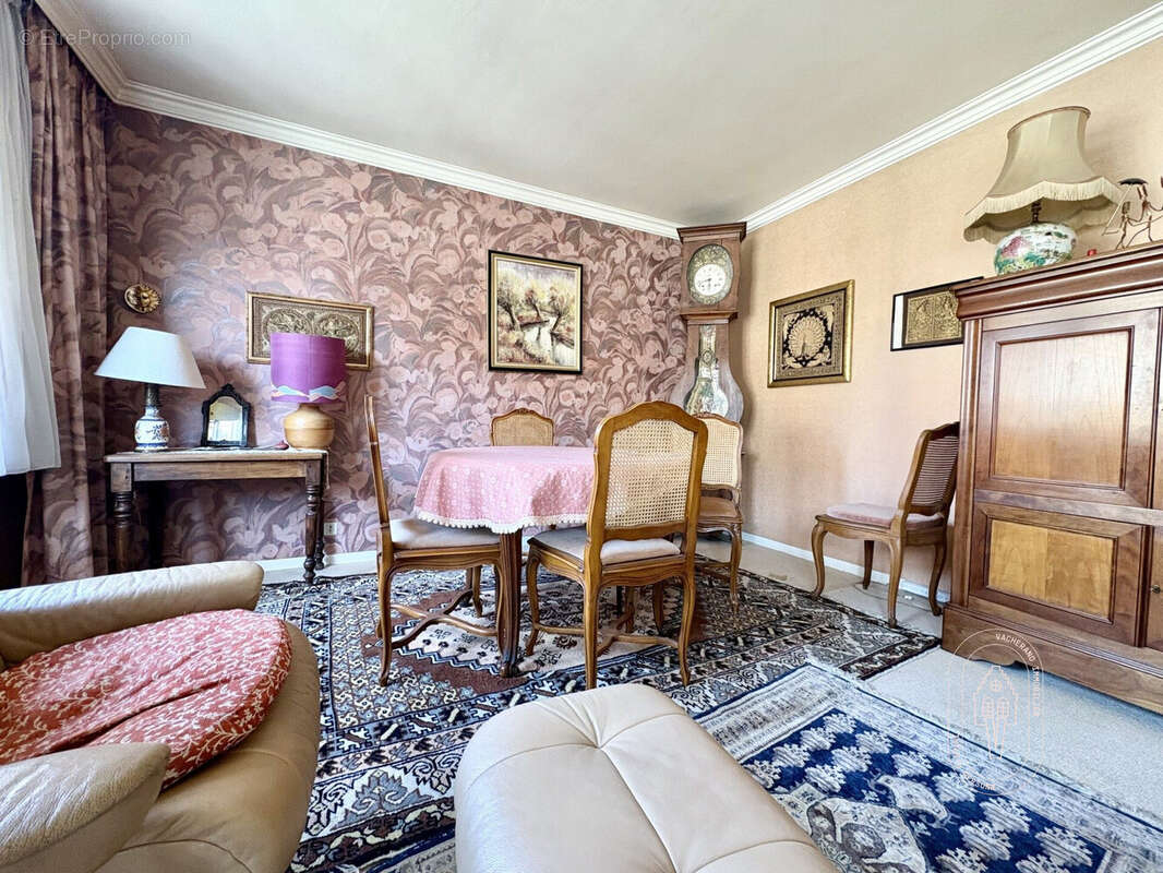 Appartement 112 m² à La Madeleine  - photo 4