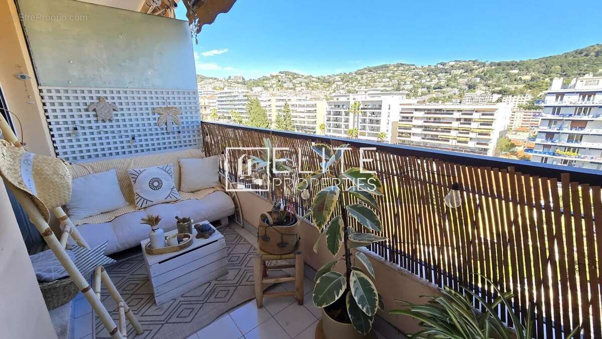 Appartement à LE CANNET