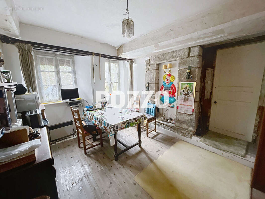 A vendre, maison  en pierres a renover + dependances à sourdeval (50150) - photo 7