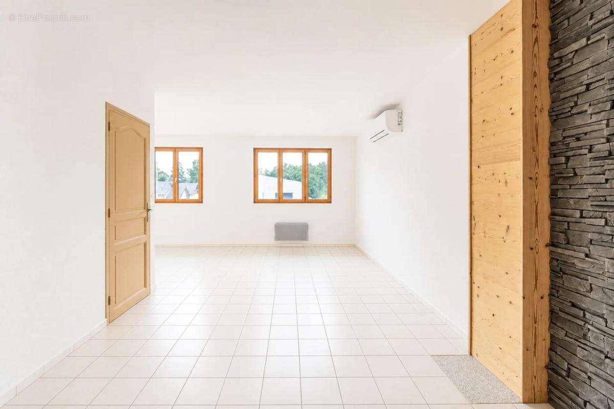Maison de 4 pièces de 90 m² à Monthion - photo 5