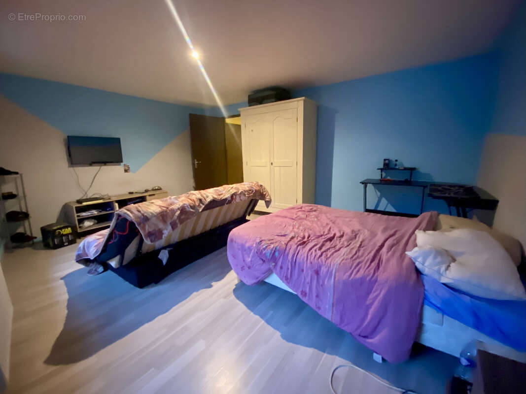 Maison à MENIL-LA-HORGNE