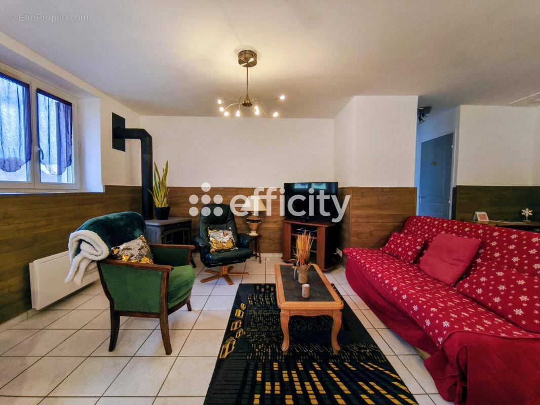 Appartement à CHAUFFAYER