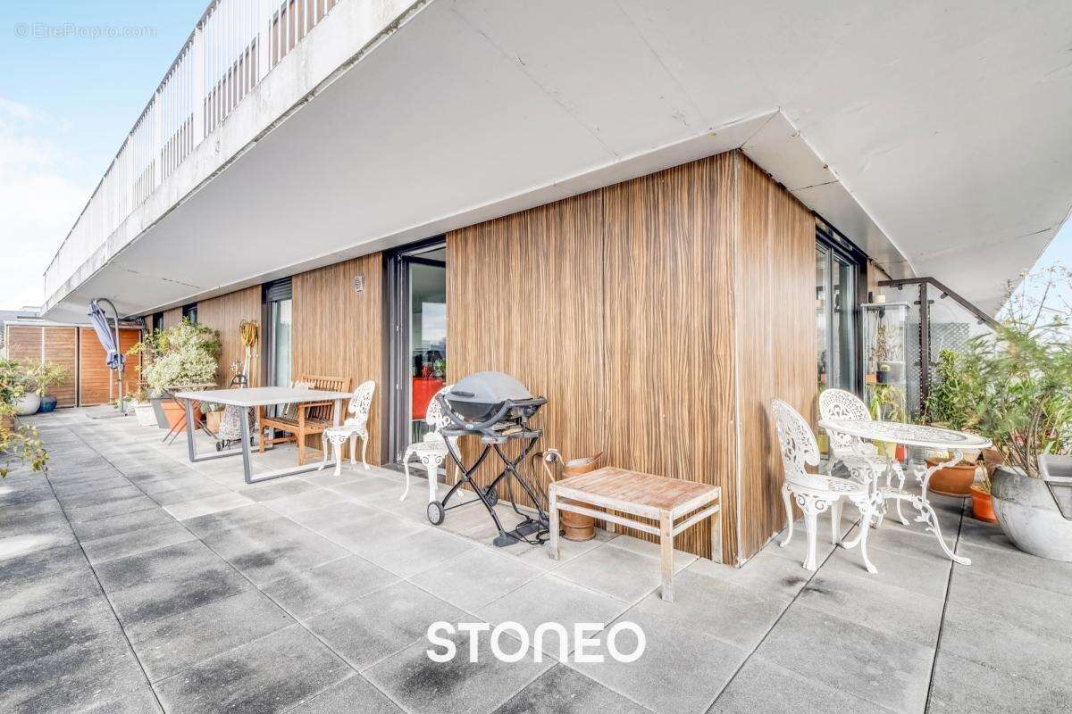 Appartement à PARIS-19E