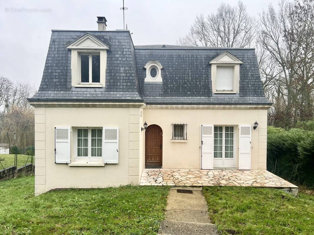 Maison à LESCHES