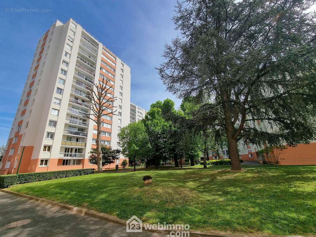 Appartement à THIAIS