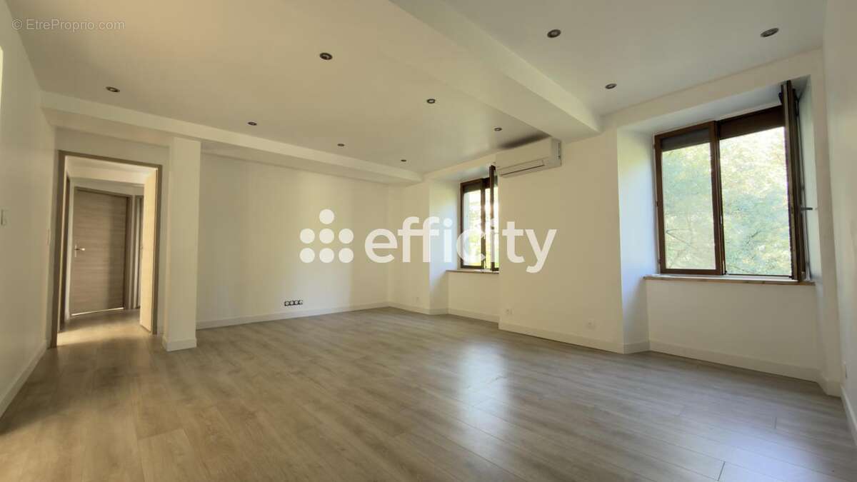 Appartement rénové - photo 2