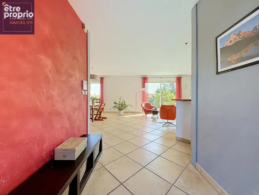 Maison T6 de 200 m² sur terrain de 1081 m² avec vue, au calme - photo 6
