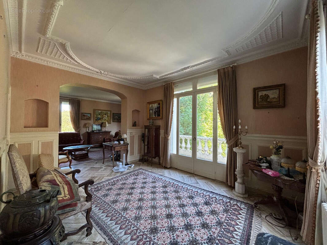 Maison à RUEIL-MALMAISON