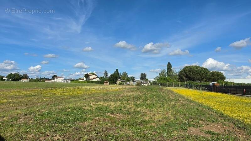 Terrain à VILLENEUVE-SUR-LOT