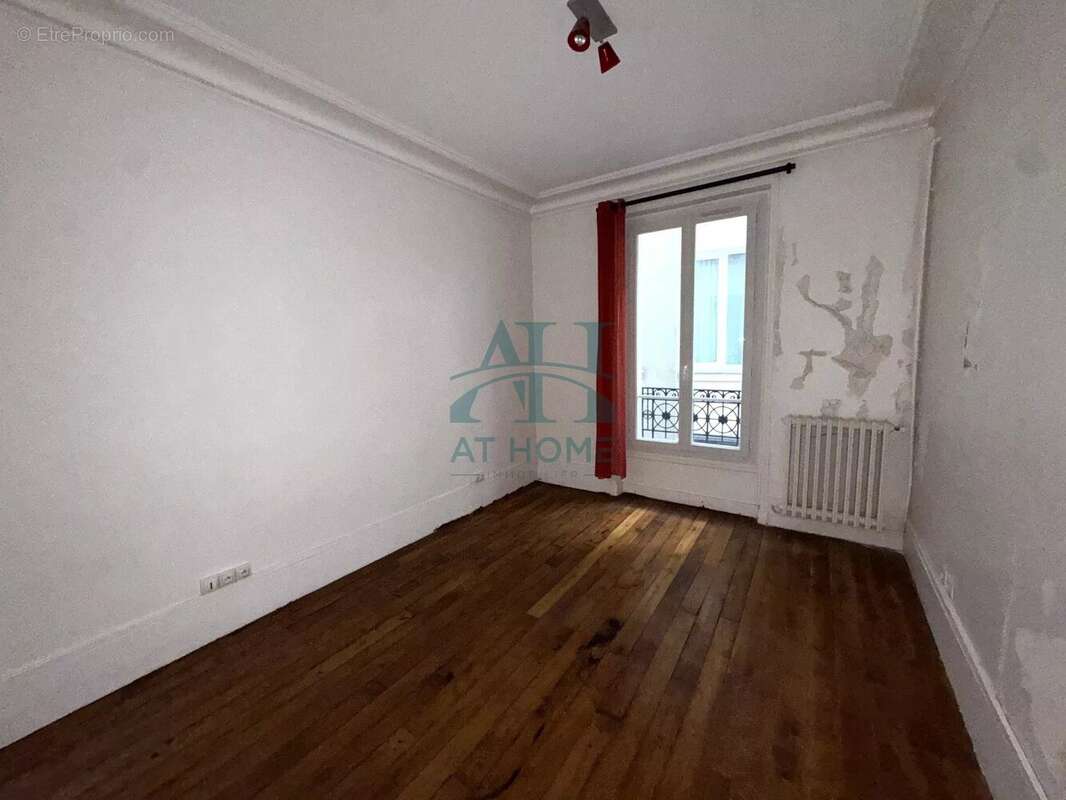 Appartement à PARIS-10E