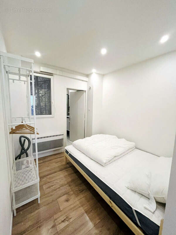 Appartement à PARIS-20E