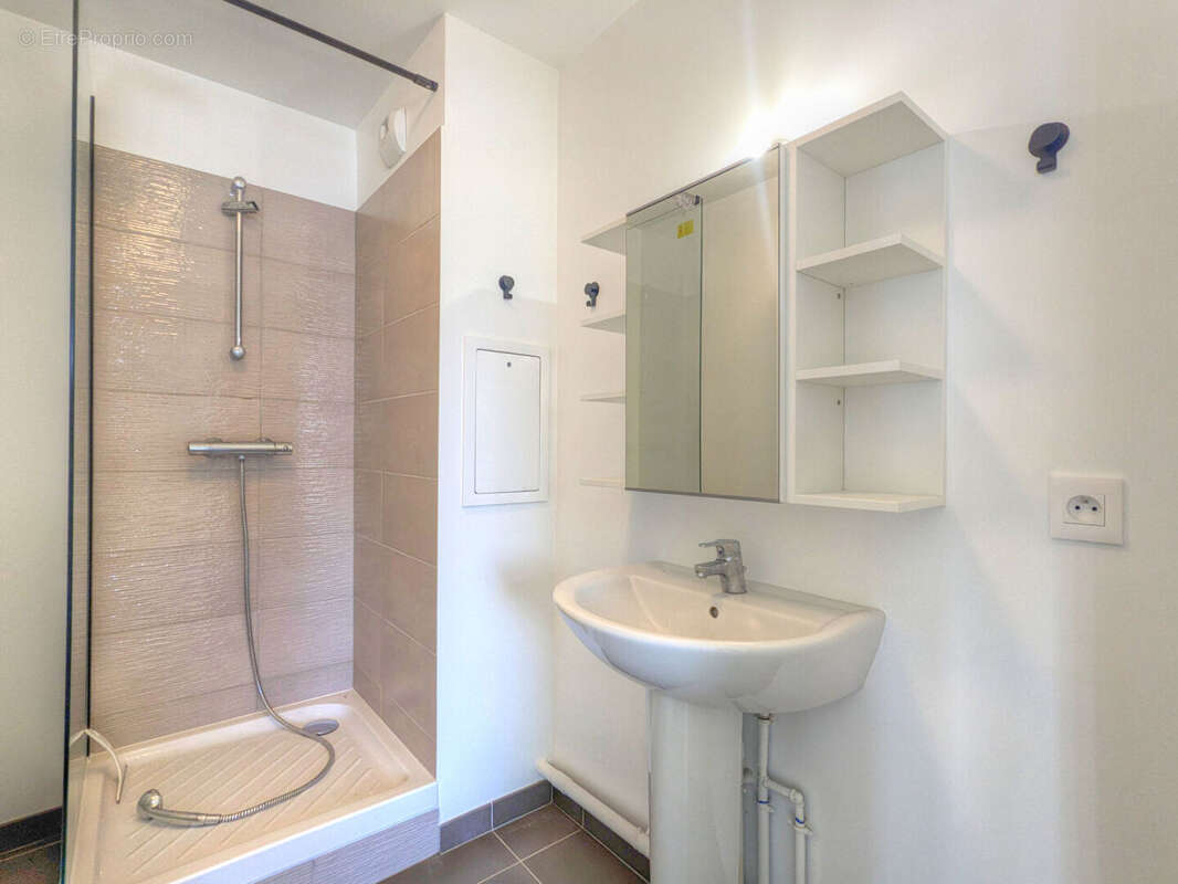 Appartement à COLOMBES