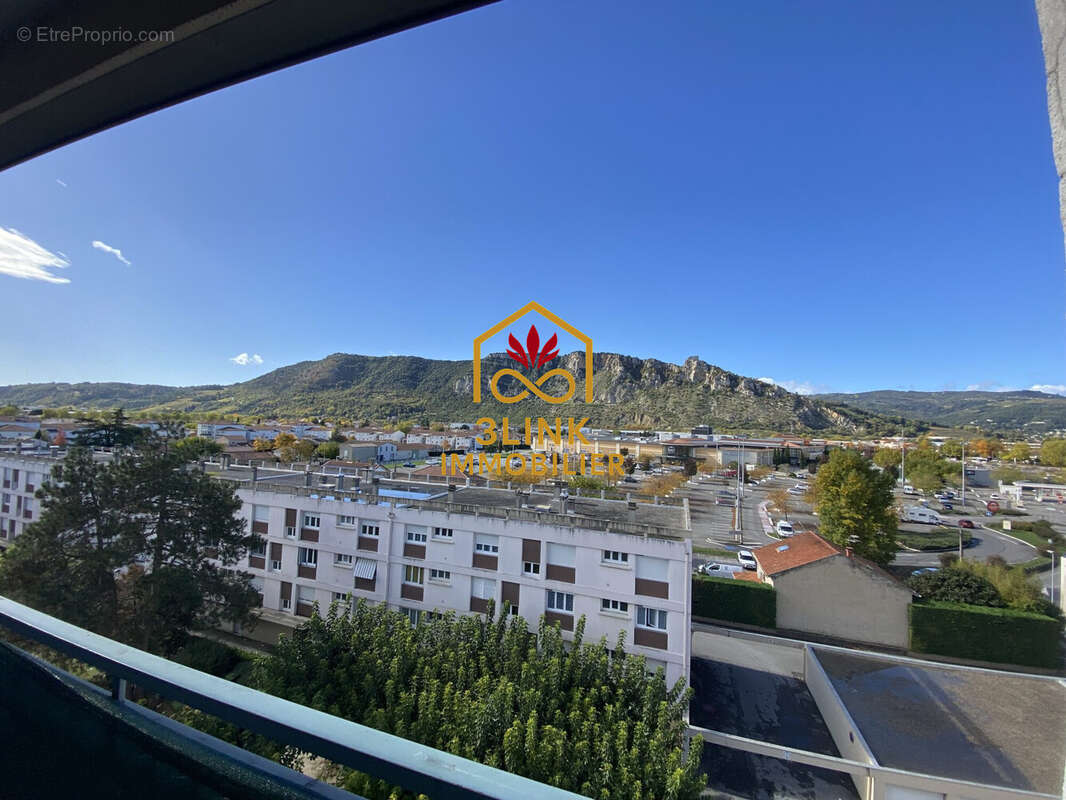 Appartement à GUILHERAND-GRANGES