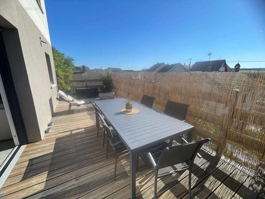 Sur les hauteurs de Chatenois les Forges, appartement de 120M2 avec terrasse et garage - photo 2