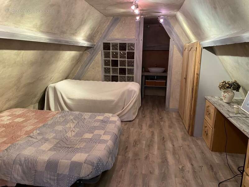 Maison à BONNEVILLE-LA-LOUVET