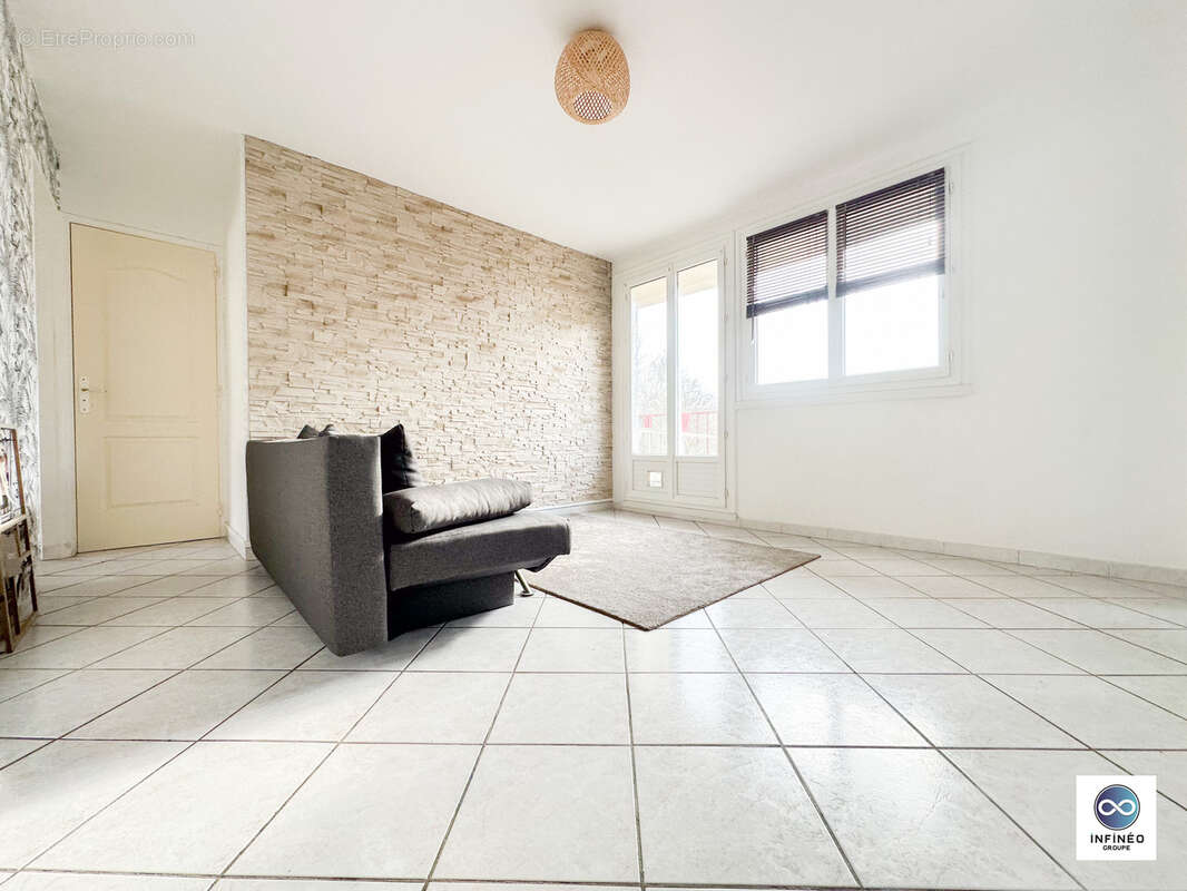 Appartement à MORSANG-SUR-ORGE