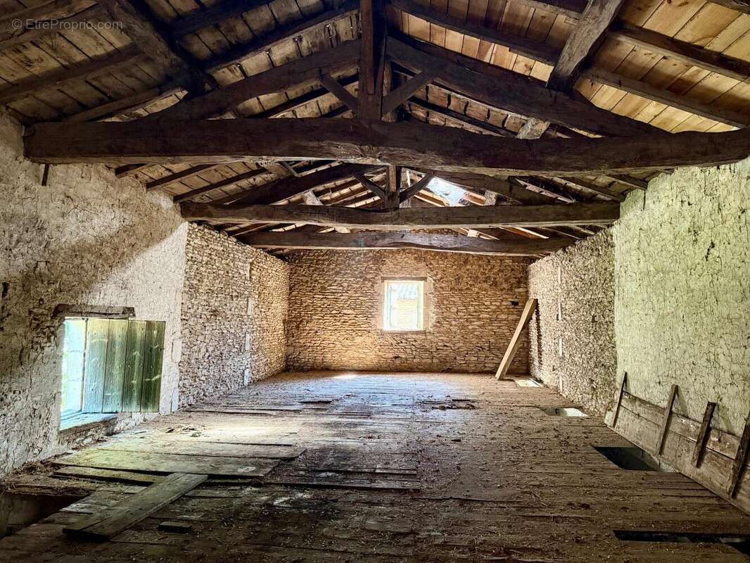Photo 2 - Maison à CHANIERS