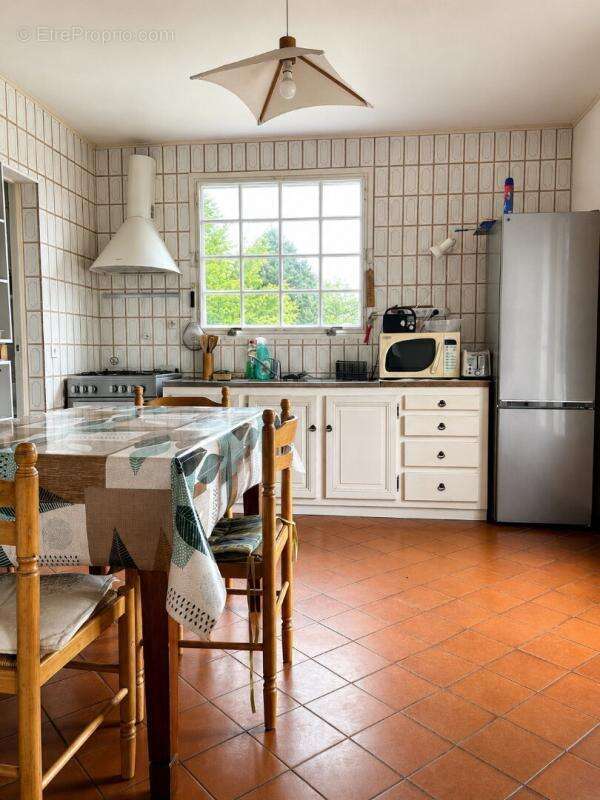 14100 Hermival  Maison 8 pièces 7000 m² de terrain 279 000 Euros - photo 6