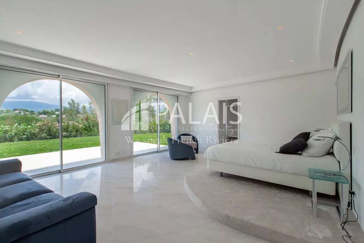 Maison à MOUANS-SARTOUX