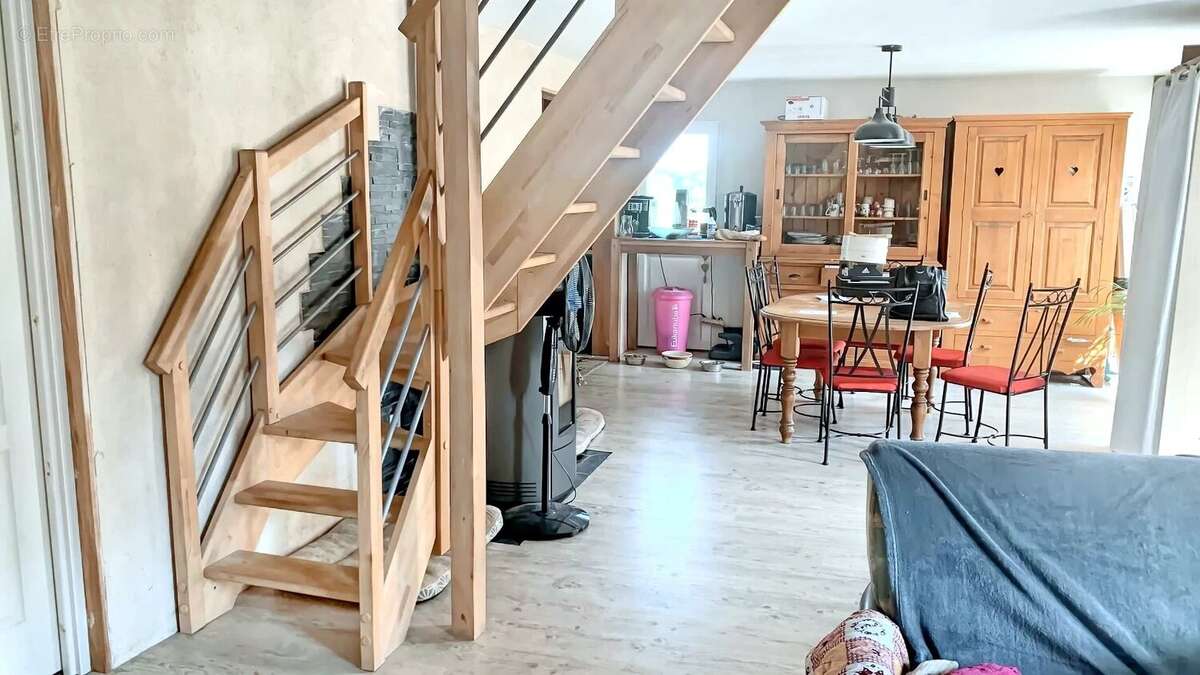 Maison à BUSSIERE-GALANT