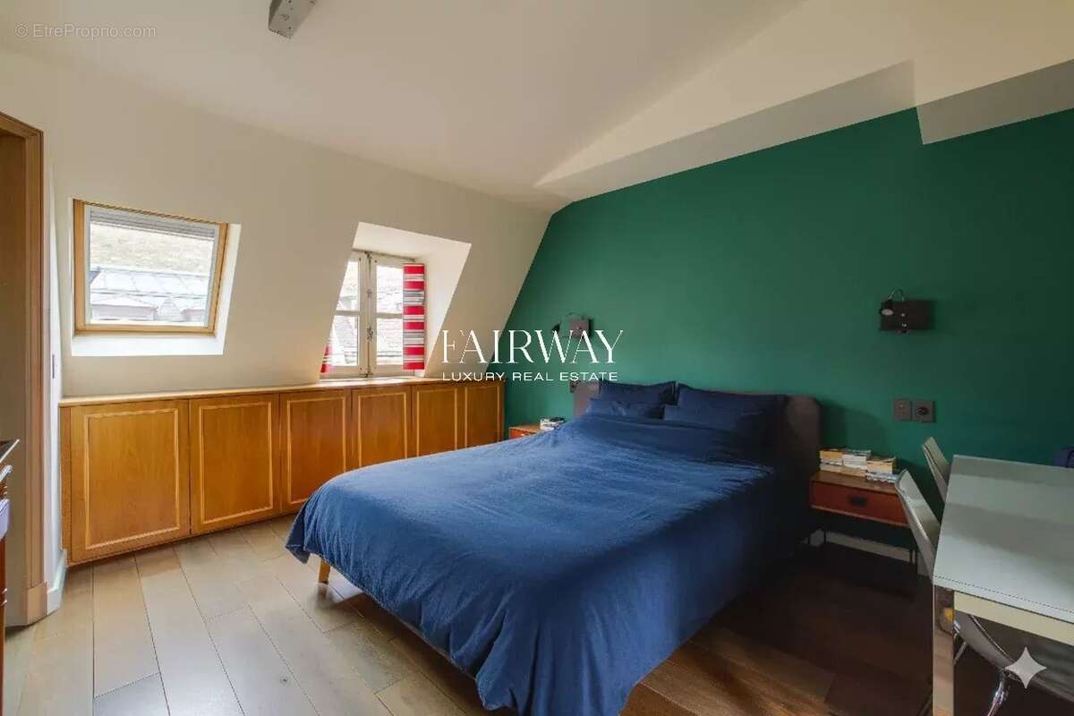 Appartement à PARIS-8E