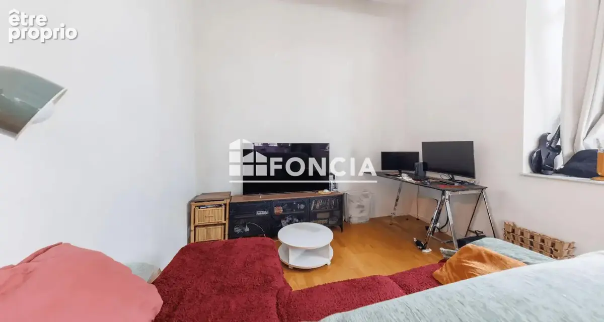 RIOM – Appartement T3 au 1er étage avec ascenseur – 76,25 m² - photo 7