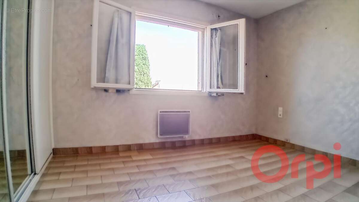 À Vendre : Grande maison familiale ou deux logements – 4 faces avec terrain à Sauvian - photo 6