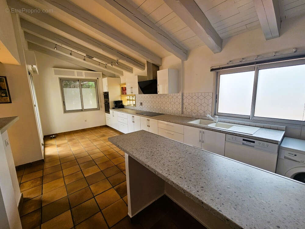 Local + logement t5 - le village - le barcares - photo 6
