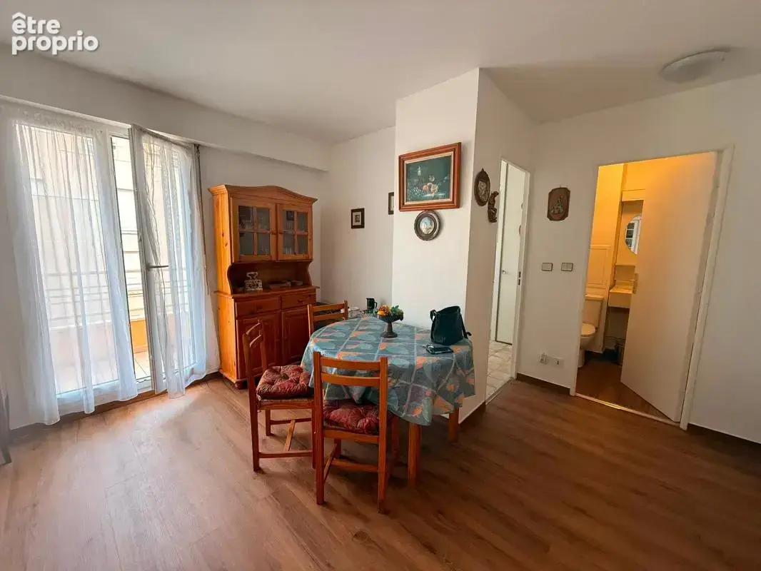 Appartement À Vendre - photo 3