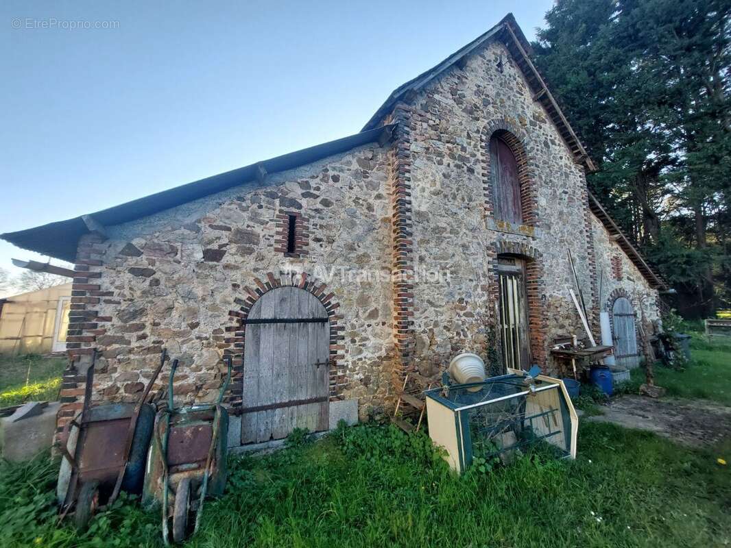 Maison à LOUVERNE