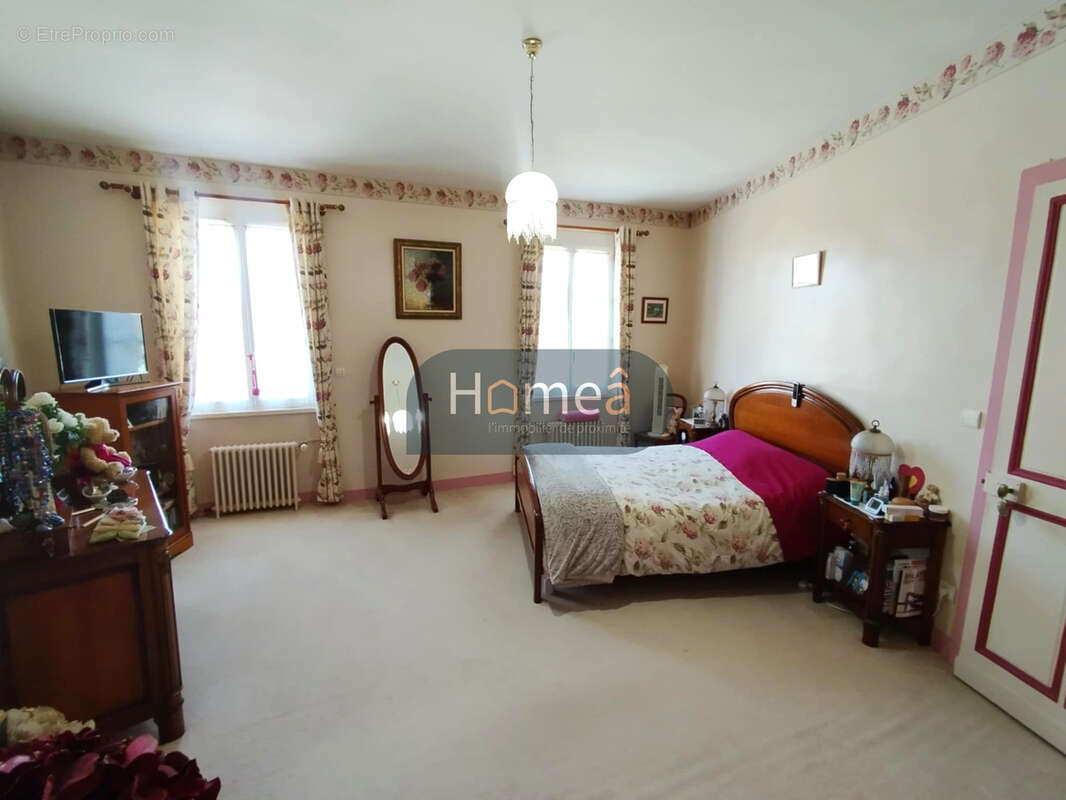 Propriété d'exception 5 chambres au cœur d'Yvetot ! - photo 18