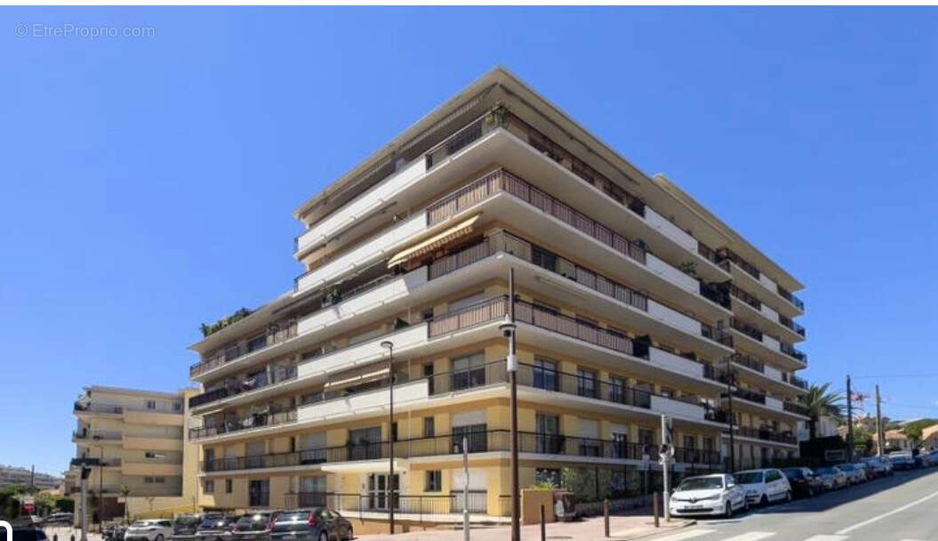 Appartement à LE CANNET