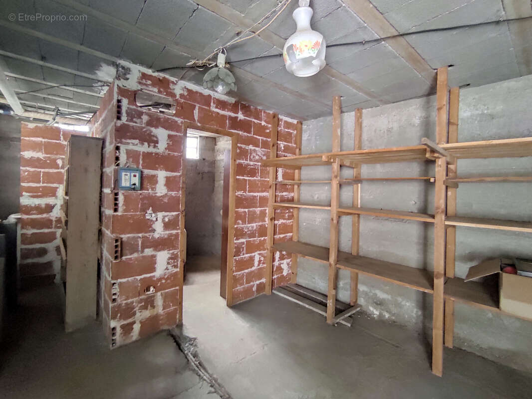 Maison à RIBAUTE-LES-TAVERNES