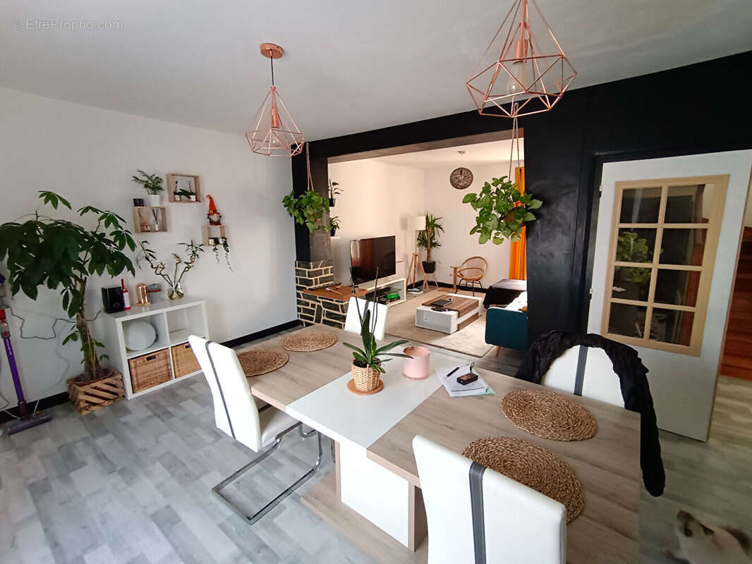 Immeuble 156m² à saint-martin-des-champs - photo 5