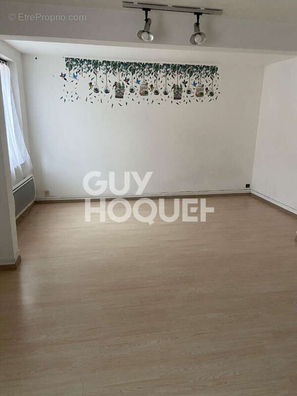 Appartement à COULOMMIERS