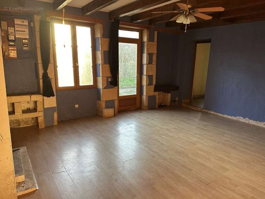 Maison à LA FERRIERE-AIROUX