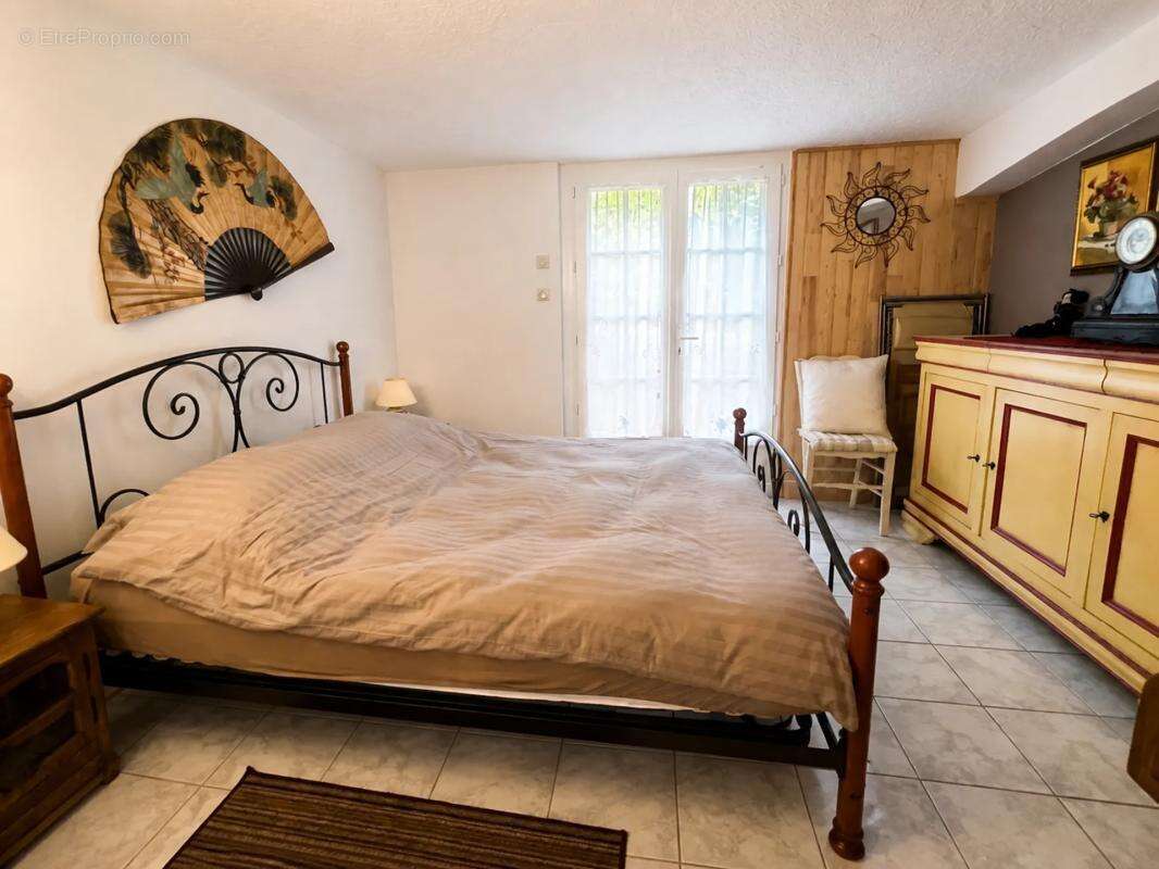 Maison de 9 pièces de 240 m² dans environnement privilégié - photo 15