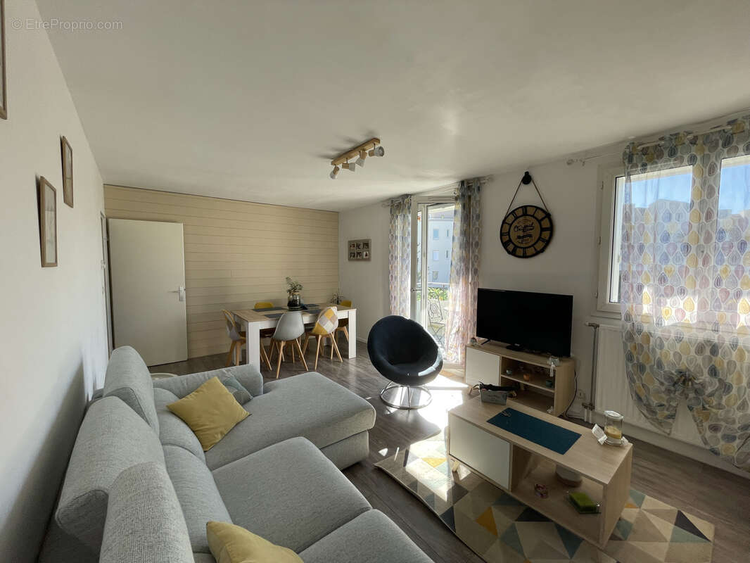 Appartement à SAINT-OUEN-L'AUMONE