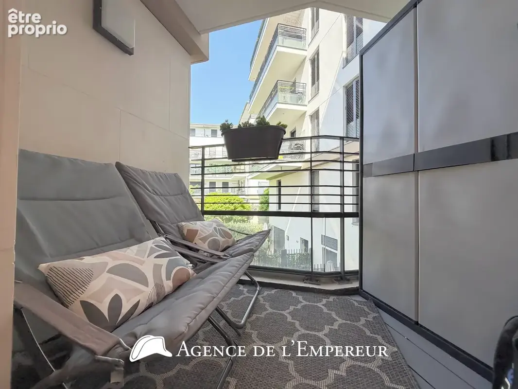 4 pièces, 3 chambres, balcon, au calme, proche place Besche à Rueil. 2 parkings. Résidence récente - photo 24