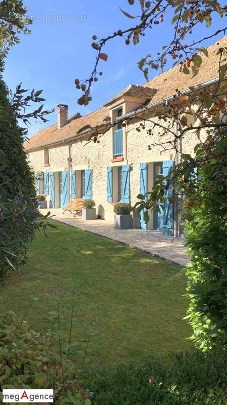 Maison à HOUDAN