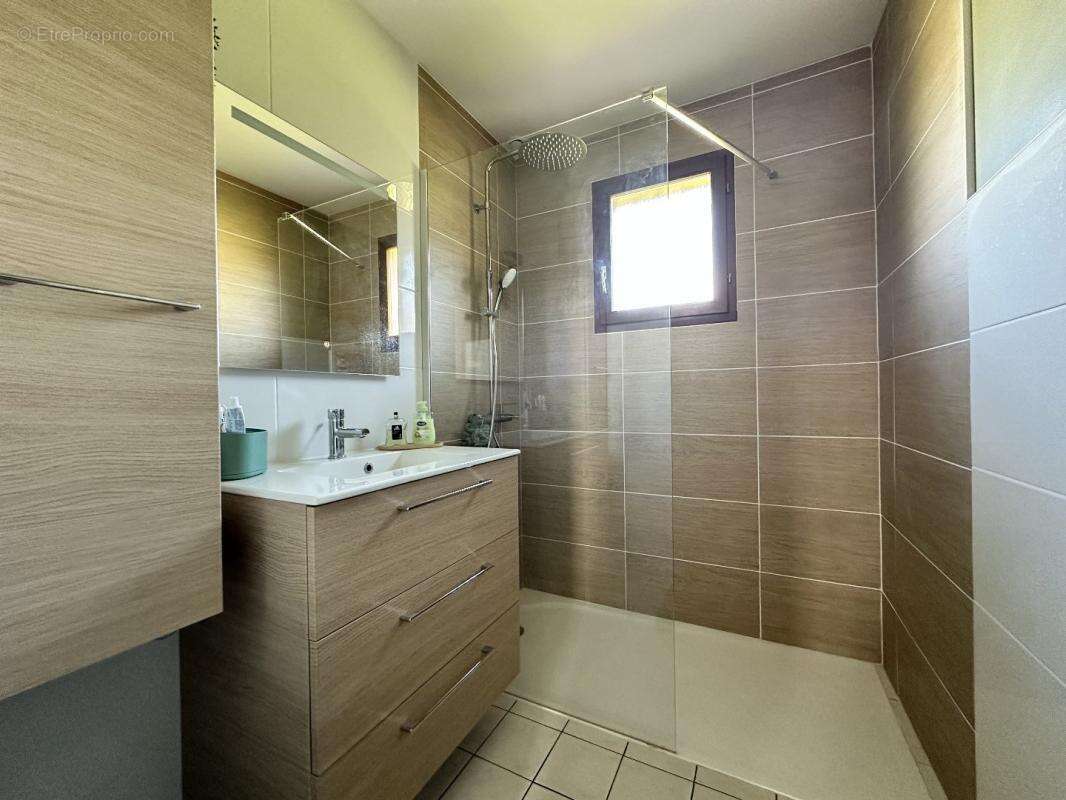 Maison à TREMBLAY-LES-VILLAGES