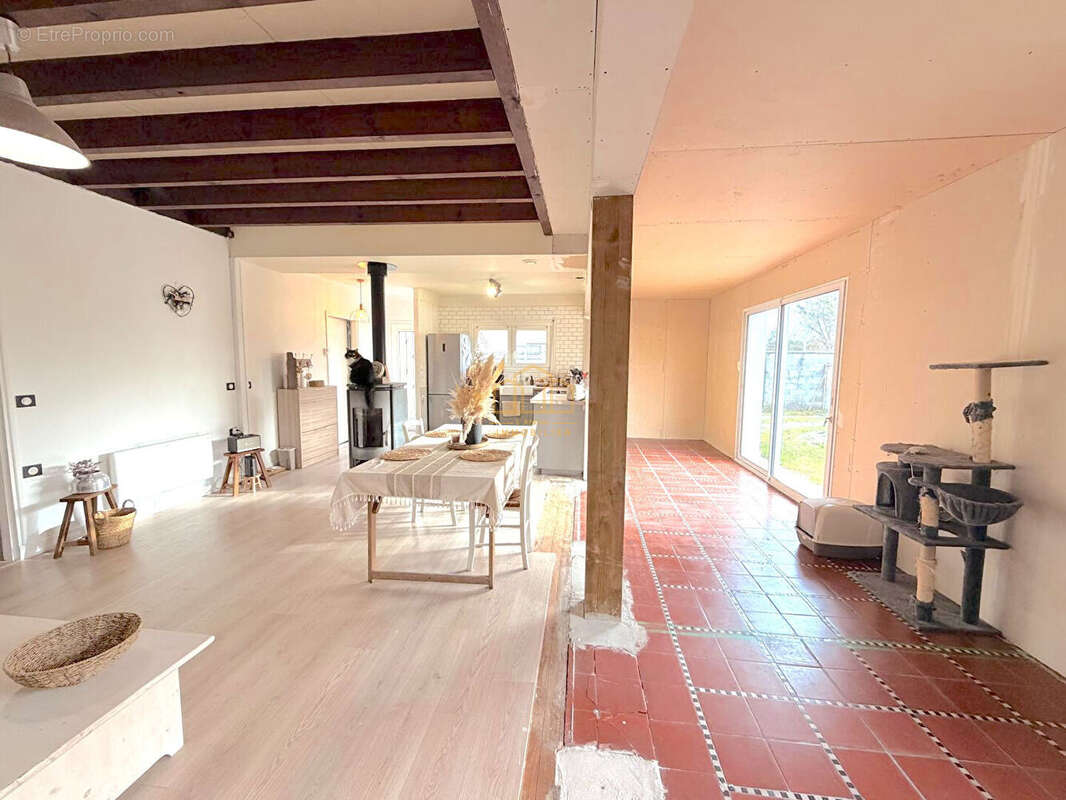 Maison à PARENTIS-EN-BORN