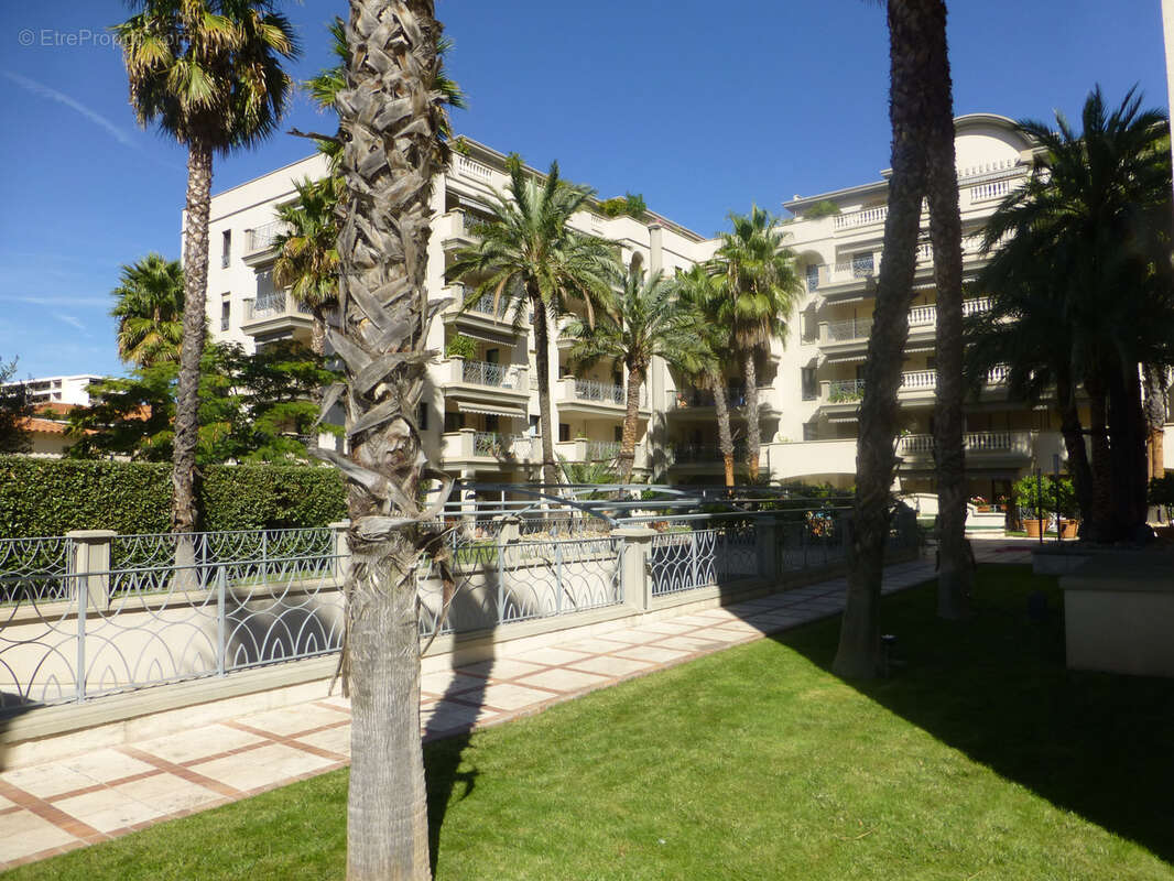 Appartement à HYERES