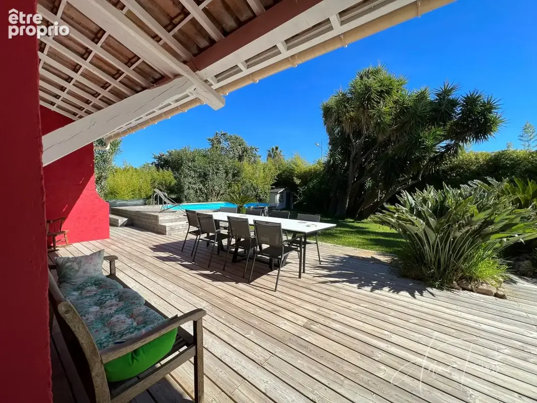 Dpt Var (83), à vendre HYERES Villa sans vis à vis- 1000m² de terrain - 3 chambres  - piscine - jardin - GARAGE - photo 45